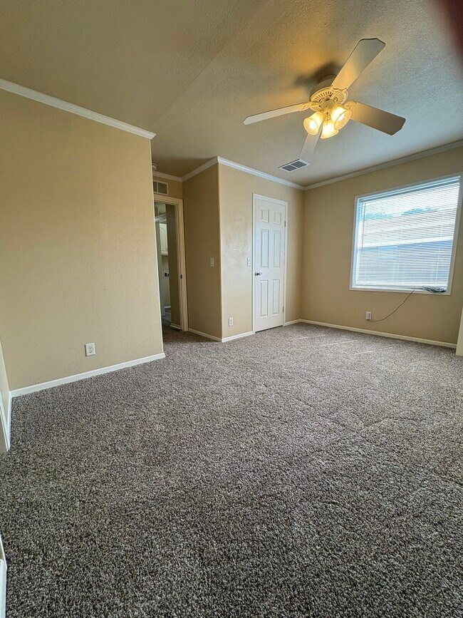 Foto del edificio - 10002 Sugarvine Ln