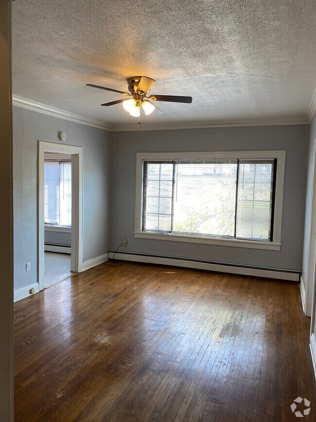 Waterbury Heights Apartments under 1,000 Lakewood, OH