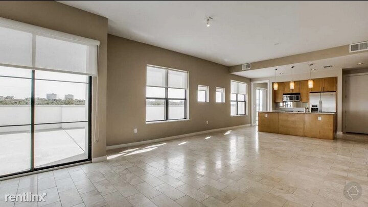 Primary Photo - Studio, 1 bath Flat - 2501 W 7th St