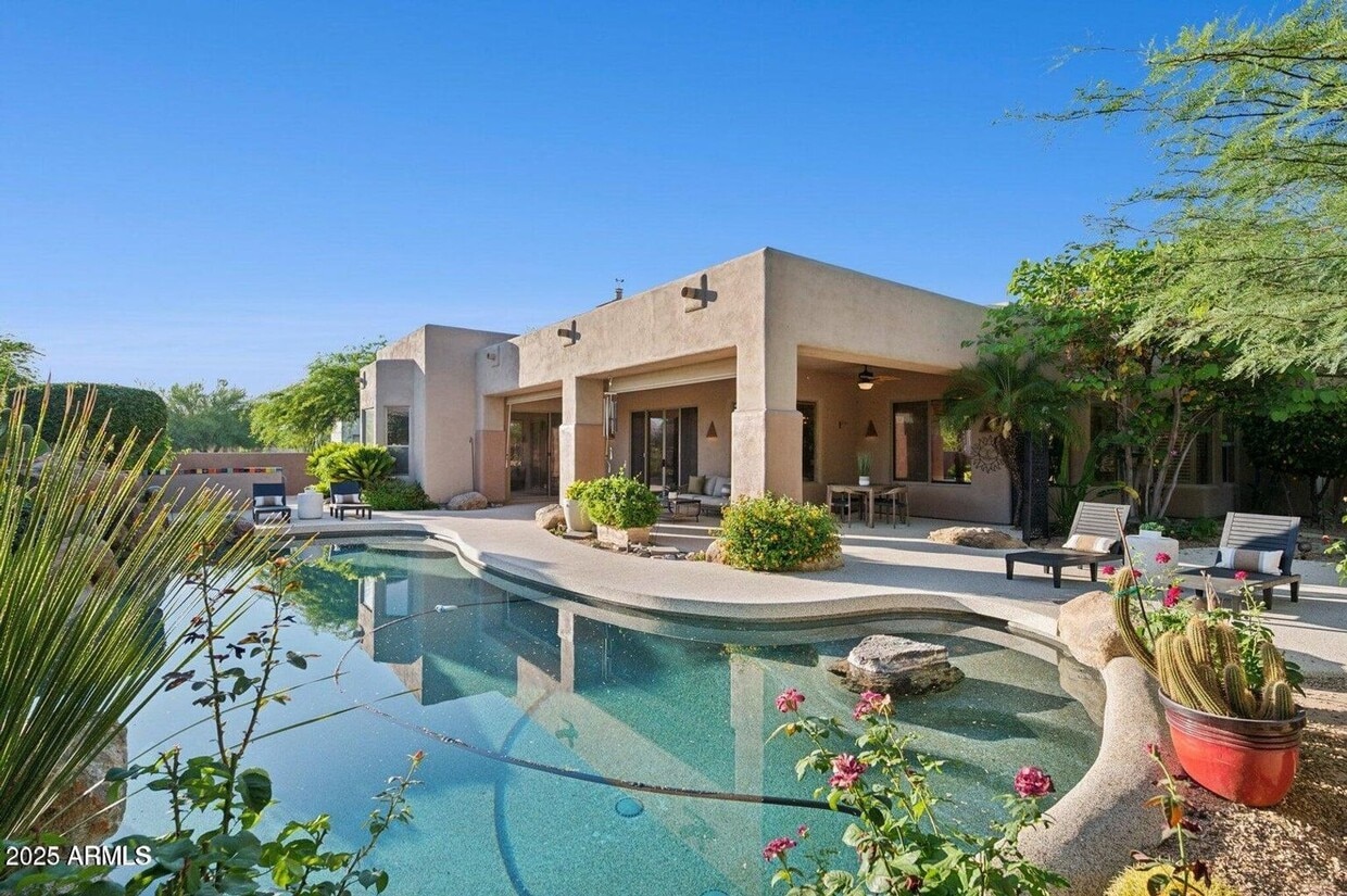 Primary Photo - Desert Diamond Gated Community - Pool - Fu...