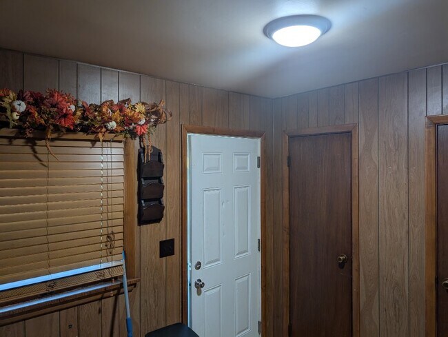 Foto del edificio - 2225 Poplar St