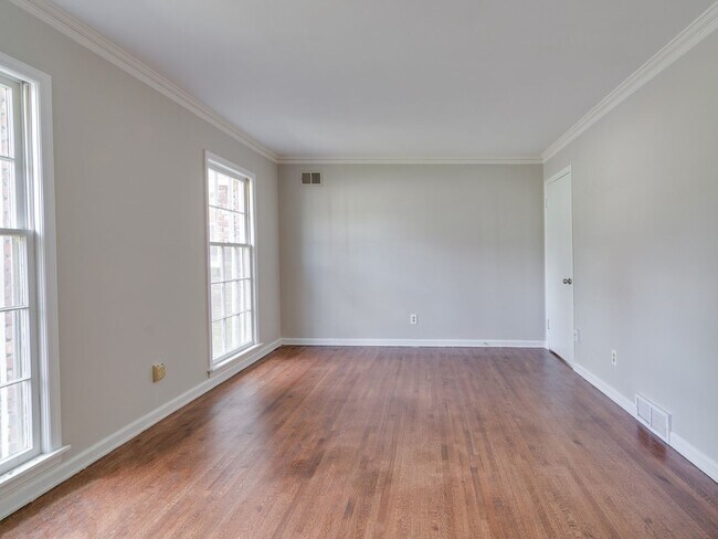 Foto del edificio - Completely redone luxury 3 bedroom rental ...