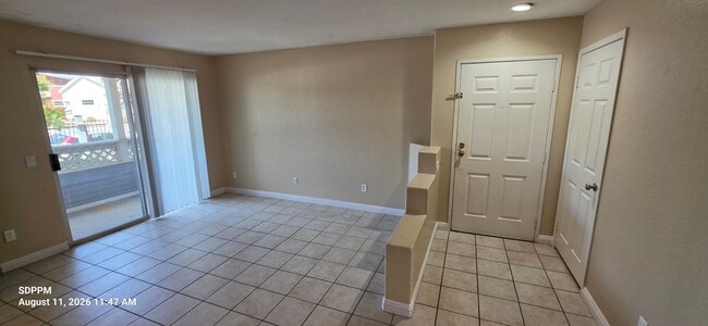 Building Photo - 13927 Midland Rd