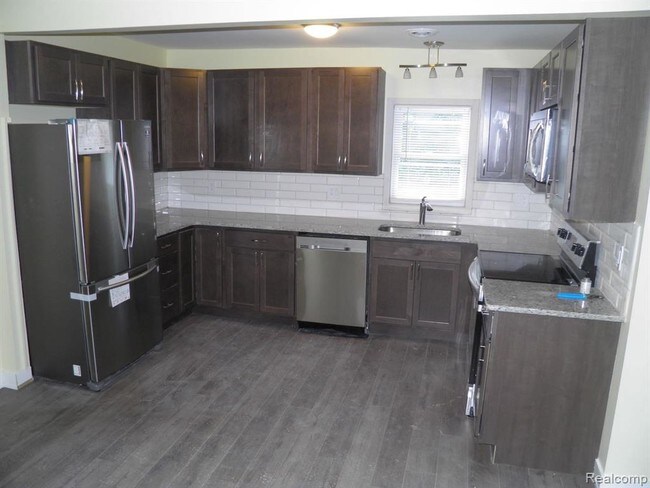 Foto del edificio - 3932 Oak Knoll Rd