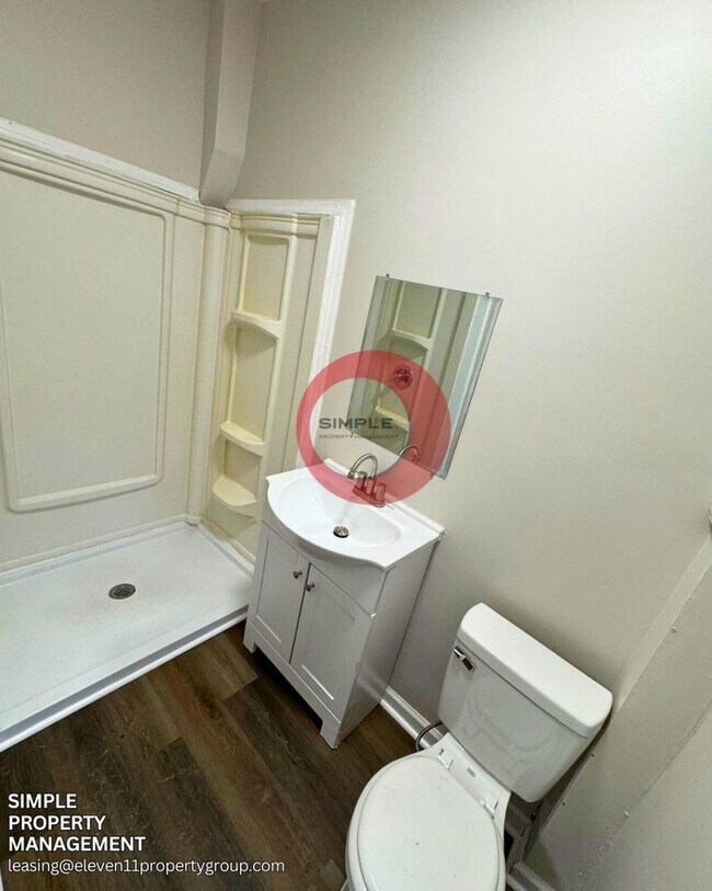 Foto del edificio - Cozy 3 bedroom 1 bath house with open 1st ...