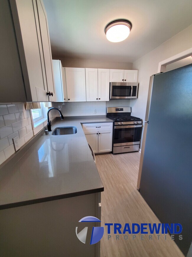 Foto del edificio - 1408 Lake St NE