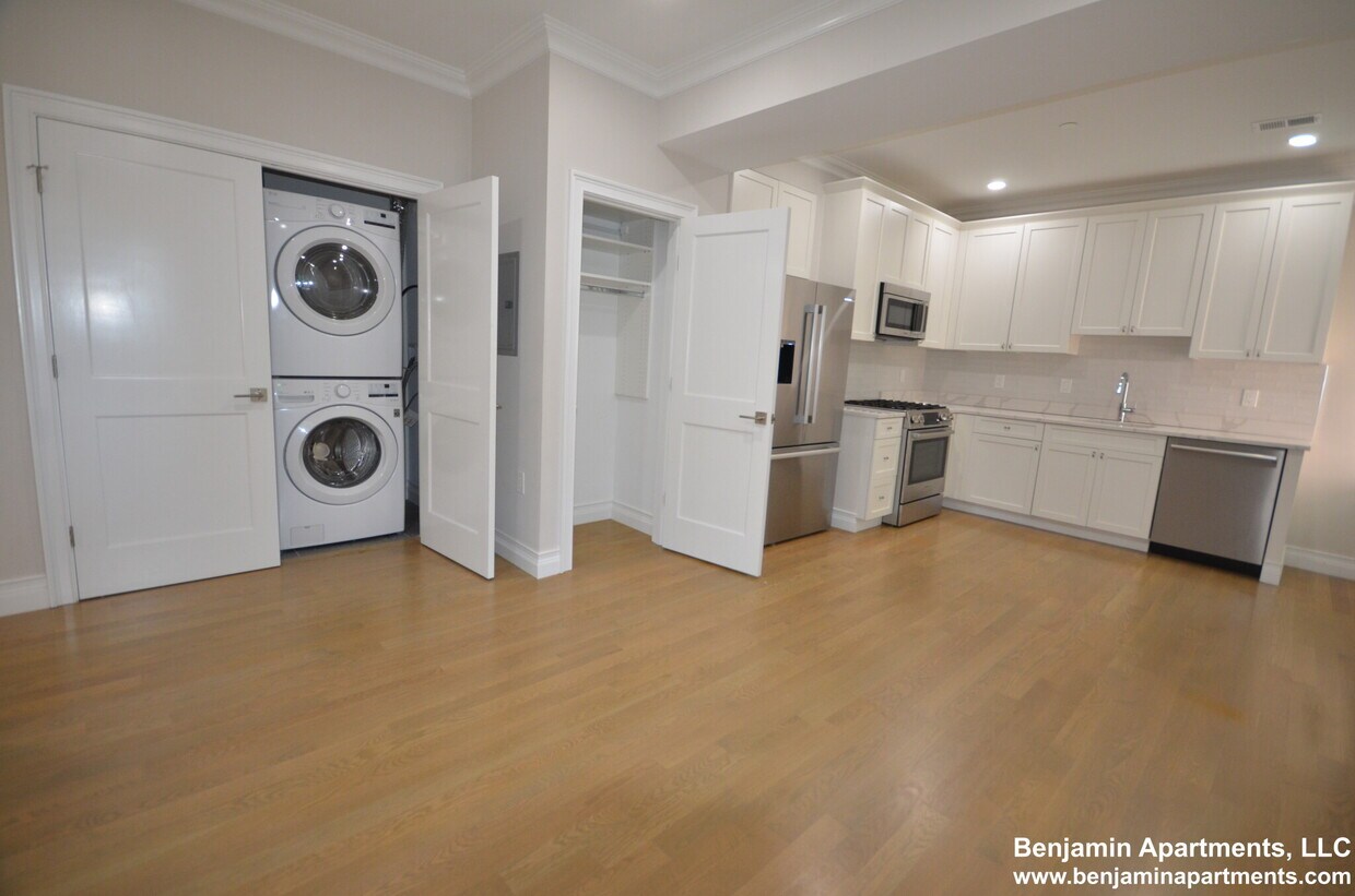 Foto principal - 14 Mount Hood Rd