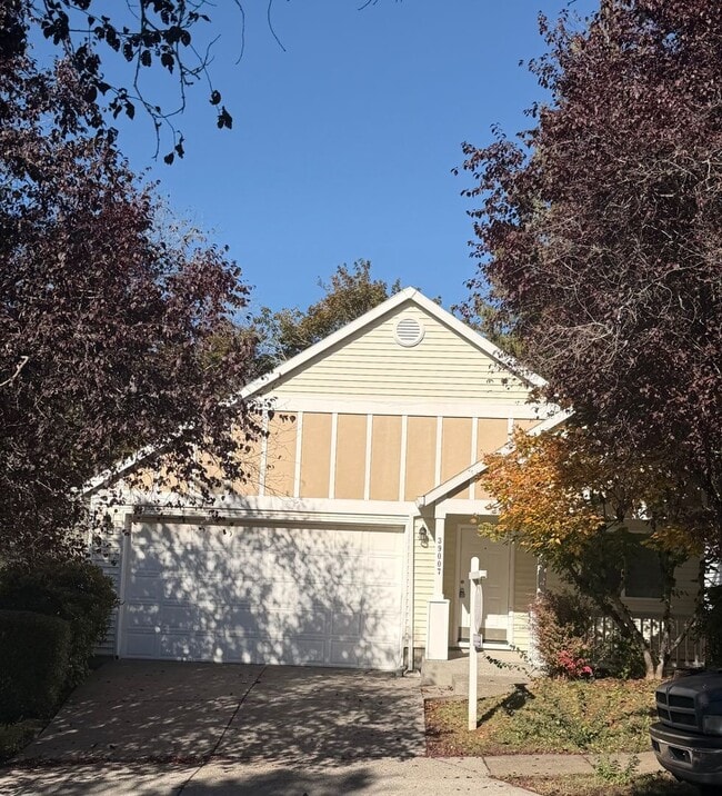 Building Photo - 39007 Cascadia Village Dr