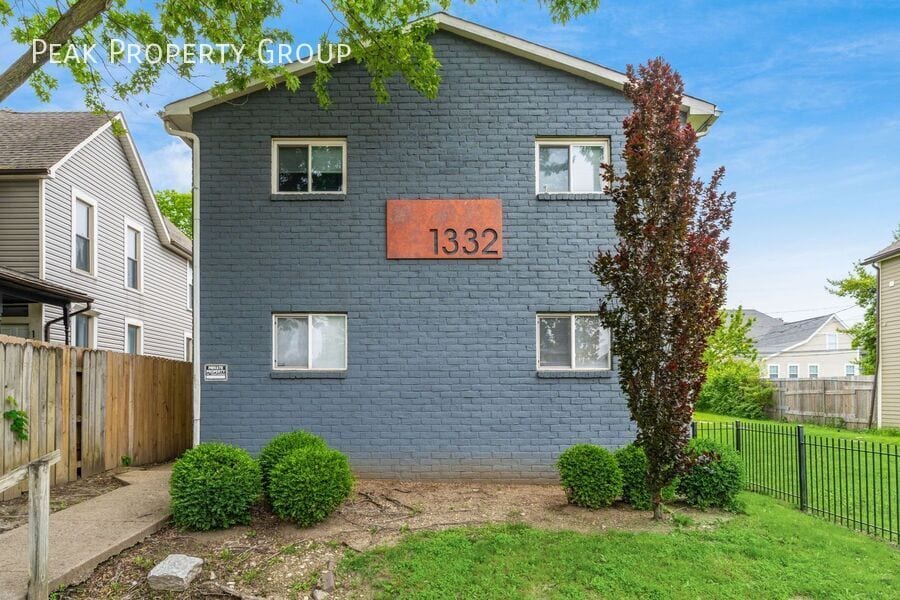 Primary Photo - 1332 Courtland Ave