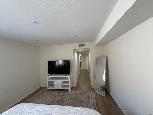 Foto del edificio - 116 W Maple St