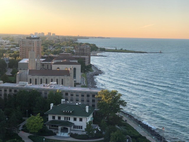 Foto del edificio - 6325 N Sheridan Rd