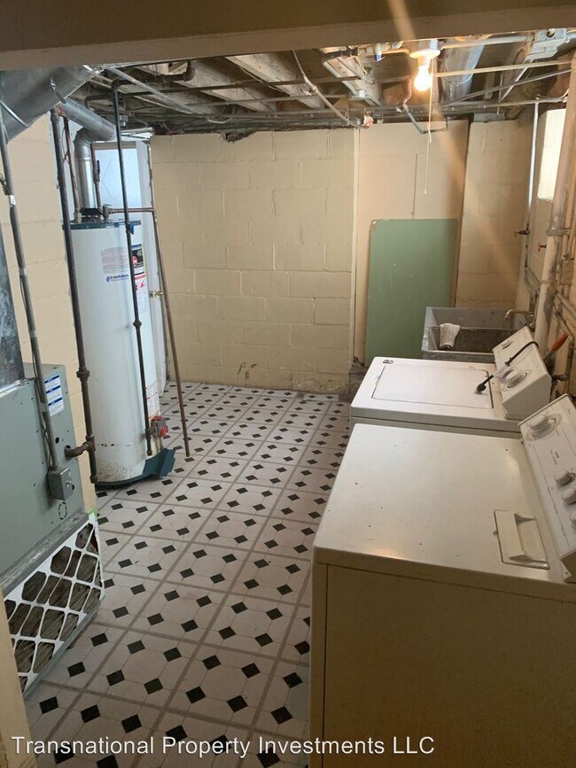 Foto del edificio - 3 br, 2 bath House - 10615 South Highland Ave