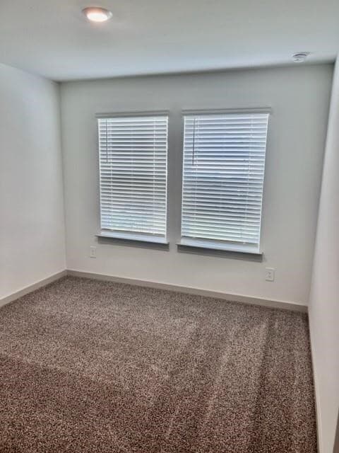 Foto del edificio - 7711 Green Trot Ln