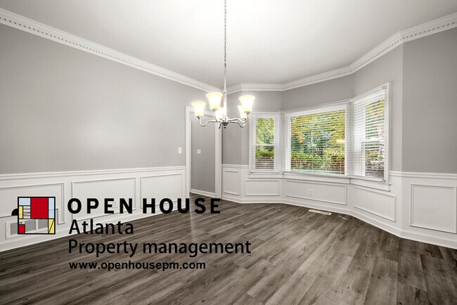 Foto del edificio - 220 Westwood Dr NW, Marietta