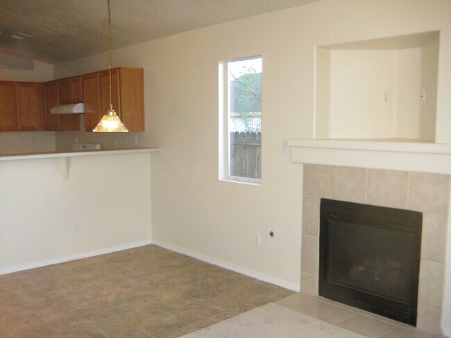 Building Photo - NW Albuquerque 3 Bedroom