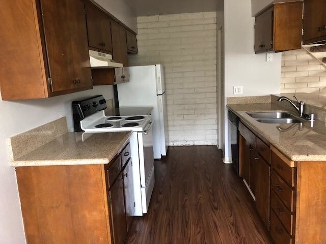 Foto del edificio - 3276 Alexander Dr