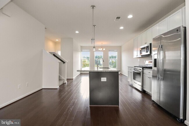 Foto del edificio - 439 Foxglove Way