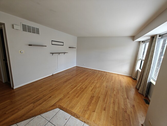 Foto del edificio - 1410 Whispering Springs Cir