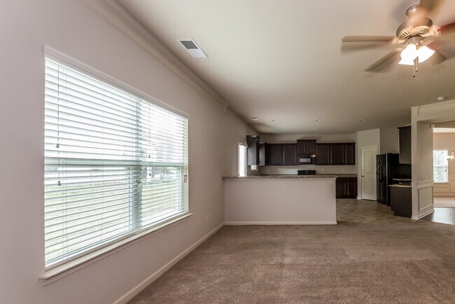 Foto del edificio - 1296 Key Manor Ln