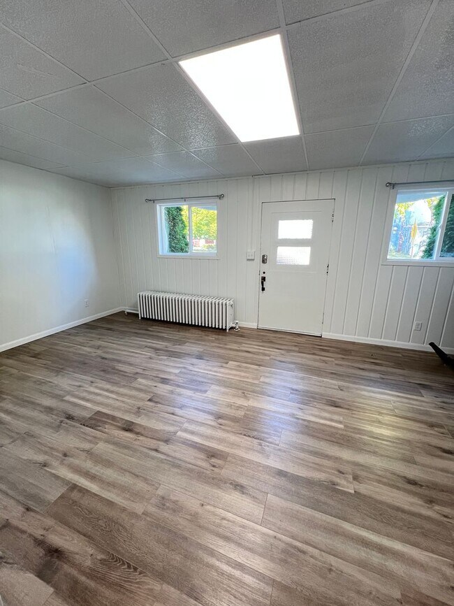 Building Photo - 1124 N 21st St