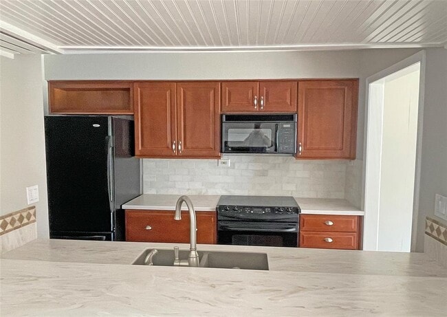 Building Photo - 100 Lido Cir
