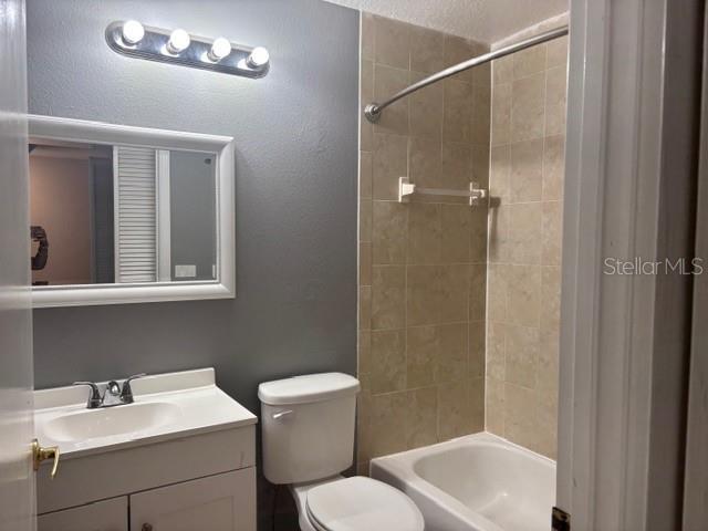 Foto del edificio - 13325 Fairway Glen Dr