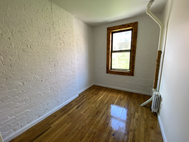 Foto del edificio - 536 E 5th St