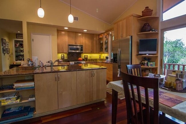 Building Photo - 1509 Westlake Dr, West Lake Hills, Texas 7...