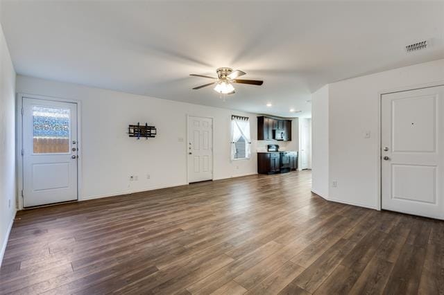 Foto del edificio - 742 Trestle Dr