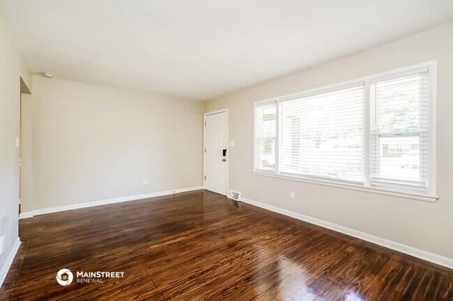 Building Photo - 4401 Charlotte Ann Dr
