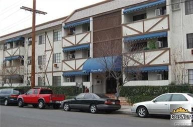 Building Photo - 18530 Hatteras St