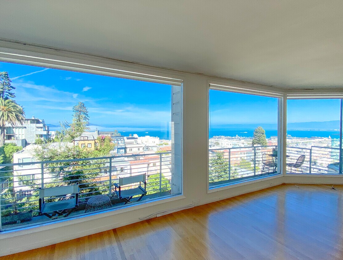 Spectacular view of the Bay - 1150 Greenwich St