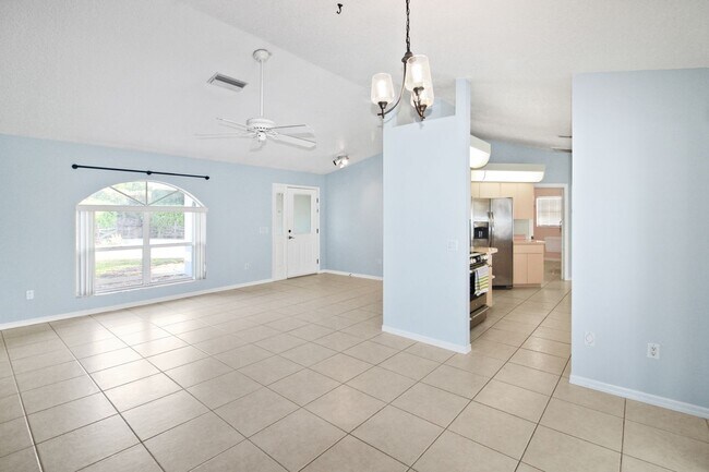 Foto del edificio - Overbrook Gardens Annual Pool Home for Rent