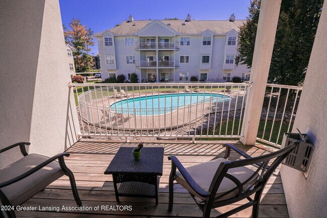 Photo - 268 W Saginaw St Apartment