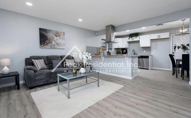 Foto del edificio - 3 br, 2 bath House - 8001 Dicus Court