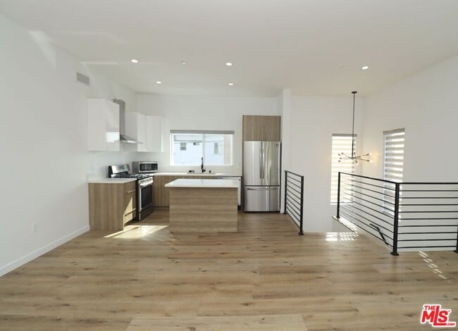 Building Photo - 4601 Pickford St