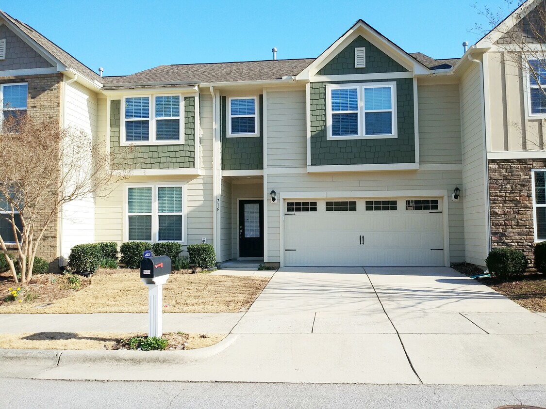 Primary Photo - 716 Transom View Way