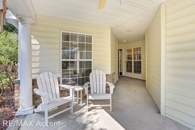 Foto del edificio - 3 br, 2 bath House - 120 Oak Ridge Cir.