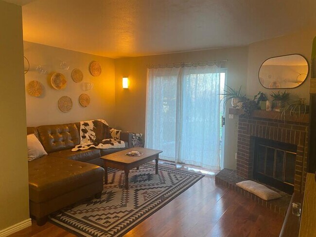 Foto del edificio - 4255 Westshore Way