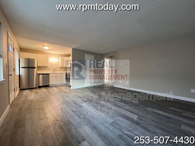 Foto principal - 6415 Steilacoom Blvd SW
