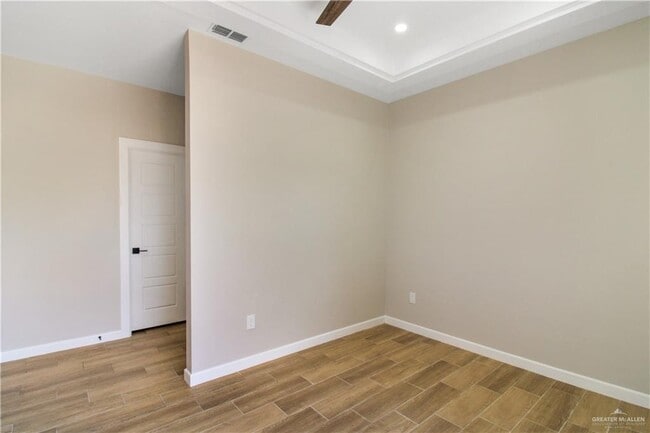 Foto del edificio - 810 Athol St