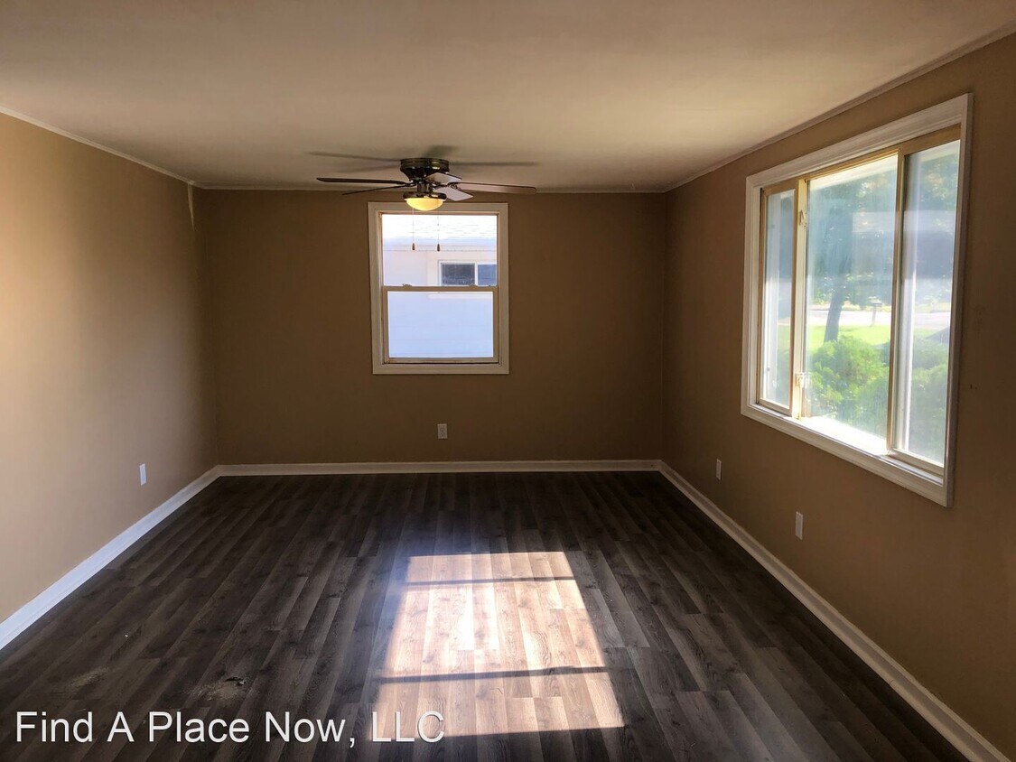 Building Photo - 2 br, 1 bath House - 515 14th Ave
