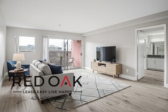 Building Photo - 6700 Franklin Pl