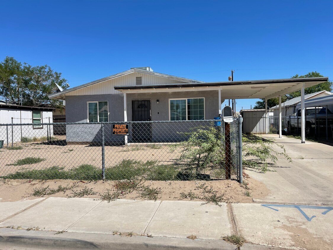 1911 S Maple Ave, Yuma, AZ 85364 House Rental in Yuma, AZ