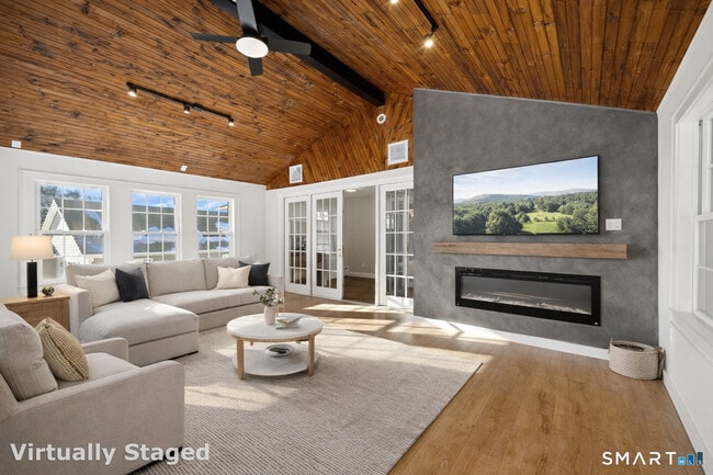 Building Photo - 260 French St