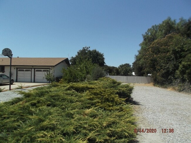 Building Photo - 3 br, 2 bath House - 16675 Nina Ln