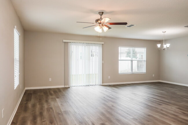 Building Photo - 3664 Summit Oaks Dr