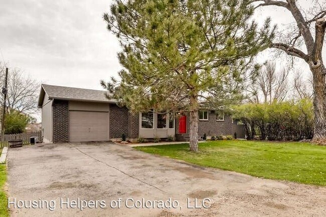 Foto del edificio - 4 br, 2 bath House - 450 North Finch Avenue