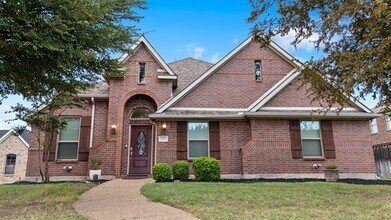 Building Photo - 674 Burr Oak Dr