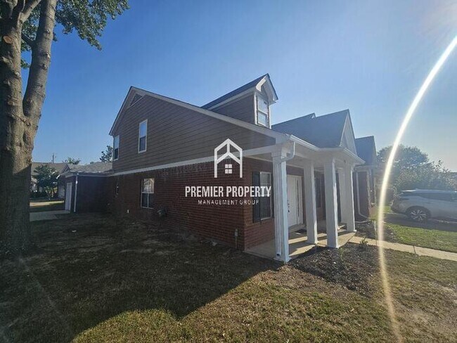 Building Photo - 7760 Lipscomb Dr